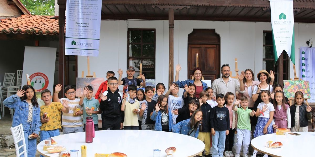 CHILDREN IN MENTEŞE CONNECTED WITH THE SOIL