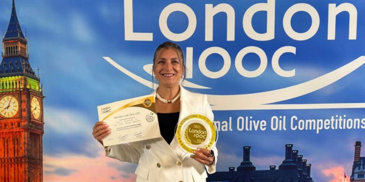 LONDRA’DA ALTIN AN: EGET ÖDÜLÜNÜ TESLİM ALDI