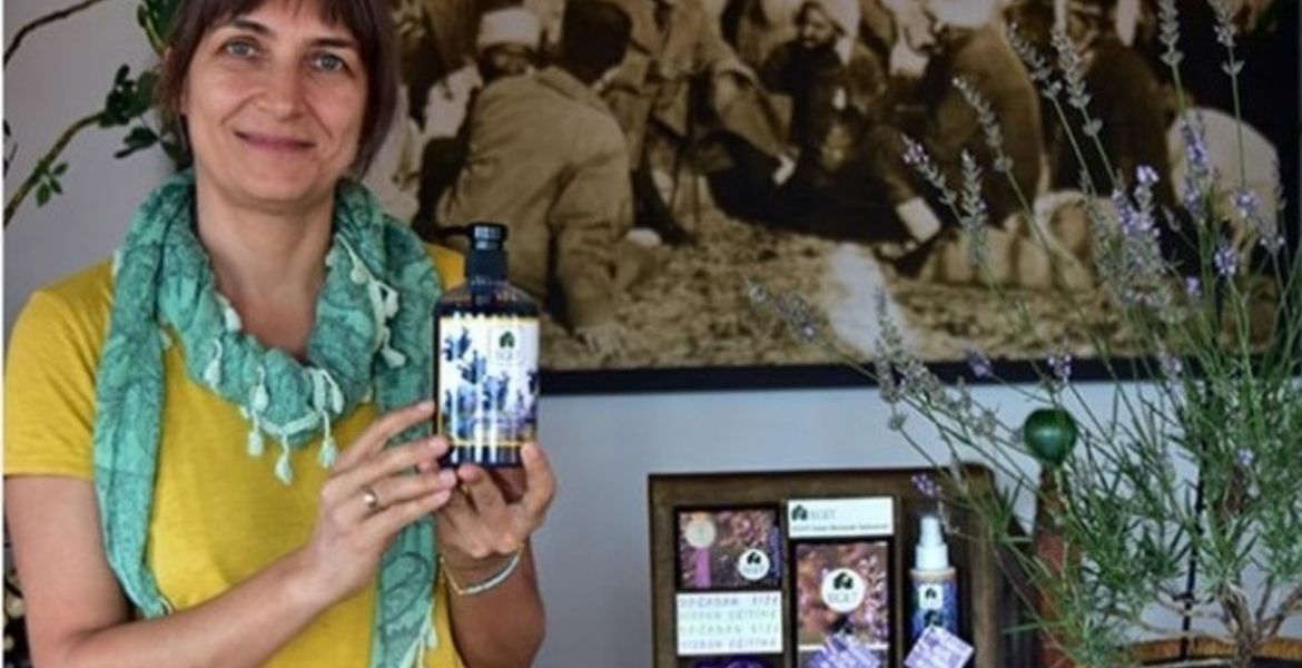 LAVANTA YAĞI ÖĞRENCİLERE BURS OLUYOR